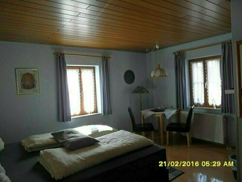 Ferienwohnungen Monteurzimmer Fam. Schartl Zur Silbernen Kanne