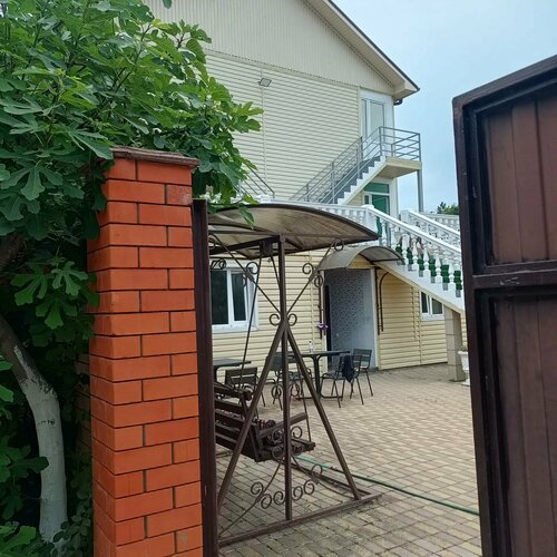 Гостевой дом Золотой Ключик, Забронировать Гостевой дом Недорогие отели Джубга, рядом с Центральный Пляж Джубга, недорого