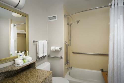 Holiday Inn Express Baltimore At The Stadiums, an IHG Hotel, Réserver Hôtel Hôtels à Baltimore avec piscine, Piscine