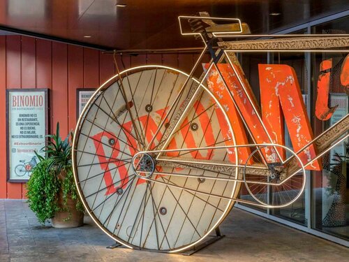 Отель Novotel Barcelona Cornella, Забронировать Отель Отели Baix Llobregat с бассейном, Бассейн