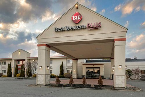 Best Western Plus Augusta Civic Center Inn, Buchen Sie Hotel Augusta Maine