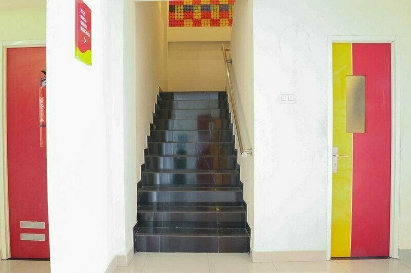 Townhouse Oak Malang near ITN Malang formerly Fariz Hotel Singosari
