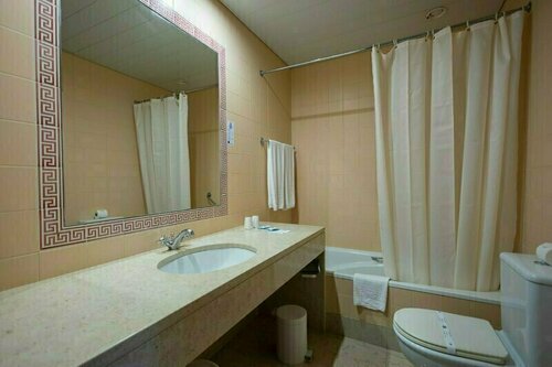 Hotel Das Termas, Забронировать Отель Отели Жереш с бассейном, Бассейн