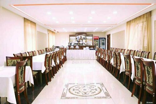 Almas, Rezerwuj Hotel Giumri 