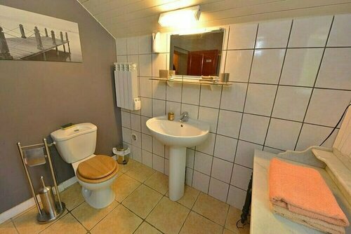 Chambres d'hôtes Chez d'Eau, Book Hotel Hoteller i Burgund med parkering, Parkering