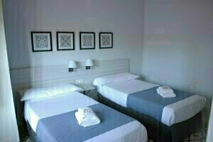 La Perla Granada Suites, Забронировать Гостевой дом Центр Гранада, рядом с Универсидад