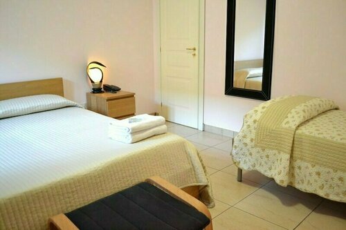 Hotel Centro Benessere Acquaplanet, Varaa Hotelli Hotellit Paterno aamiaisella, Aamiainen