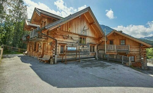 Chalets Blockhaus Saalbach by HolidayFlats24, Забронировать Шале Виллы Зальбах-Хинтерглемм, рядом с Wallehenlift, Вилла