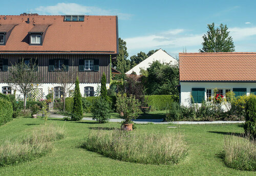 Schlossgut Oberambach BioHotel und Vitalzentrum, Забронировать Отель Отели Баварии с парковкой, Парковка