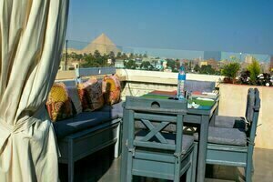 Pyramids Chill Out, Rezervați Hotel Hoteluri în Cairo cu mese, Demipensiune / Pensiune completă