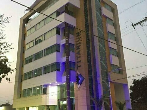 Hotel Titanium Plaza, Book Hotel Billige hoteller i Barrancabermeja