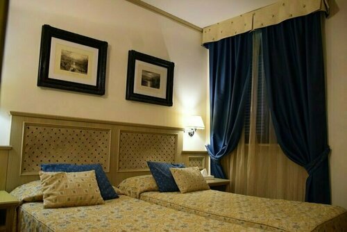 Hotel Quadrifoglio by Mancini, Book Hotel Hoteller i Rom med morgenmad, Morgenmad