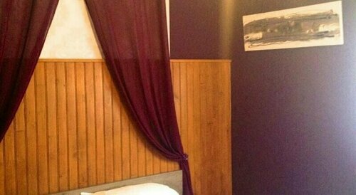 Le Petit Blanzou, Забронировать Отель Отели Haute-Vienne с парковкой, Парковка