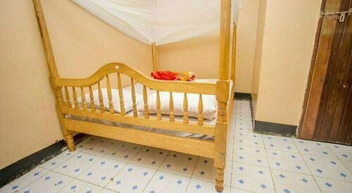 Emirate Hotel, Varaa Hotelli Mityana Northern Buganda