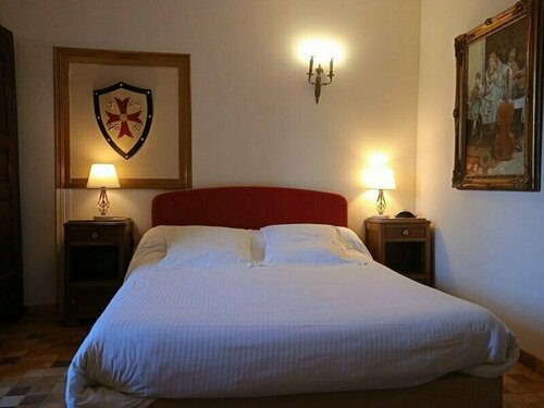 Le Vieux Chateau, Book Bed and Breakfast Hoteller i Poitou-Charentes med morgenmad, Morgenmad