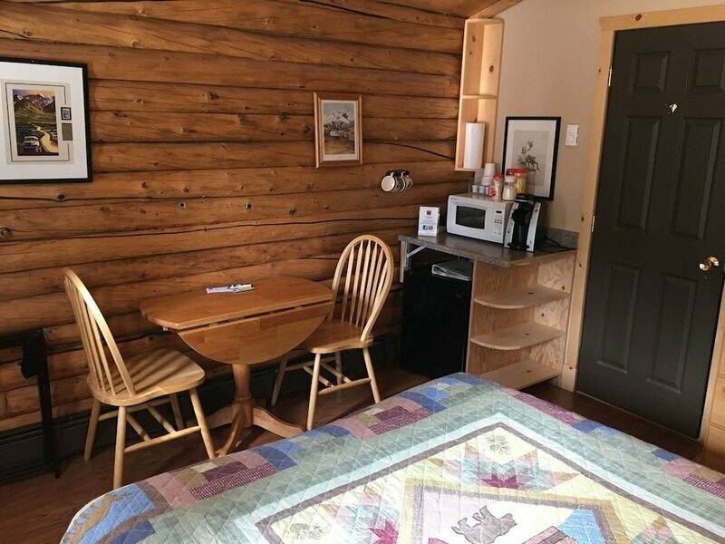 Caribou Cabins