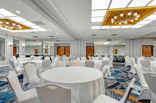 Best Western Rutgers University Hotel, Buchen Sie Hotel East Brunswick 