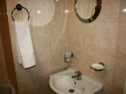 The Anvil Lodge, Rezervați Hotel Hoteluri de afaceri în Merseyside, 4* 5*