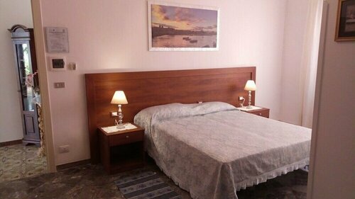 Hotel Agostino, Забронировать Отель Отели в центре Отранто с завтраком, отели в центре Отранто с завтраком