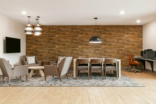 MainStay Suites Frederick, Book Hotel Hoteller i Maryland med parkering, Parkering