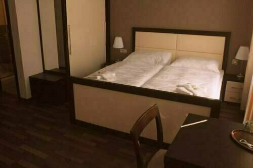 Hotel Corona, Boek Hotel Kaplice 