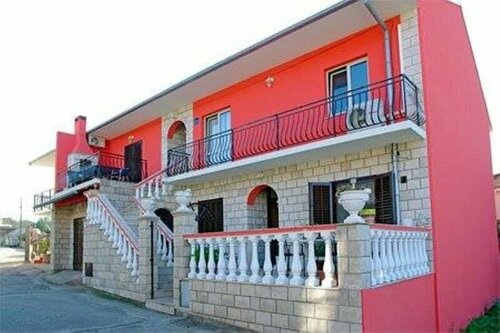 Rooms Senija, Reserva ahora Hotel Hoteles en Croatian Islands con aparcamiento, Aparcamiento