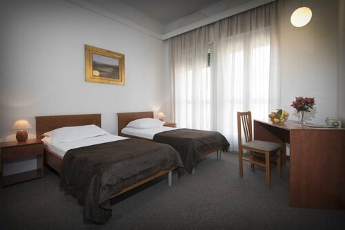 Hotel Bellevue, Забронировать Отель Отели Сплита 3 звезды, рядом с Бухта Сплит, 3*