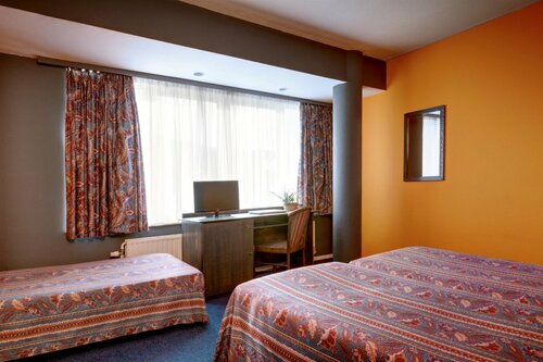 Hotel Beau Site, Забронировать Отель Элсене / Иксель Брюссельский столичный регион, рядом с Площадь Флаже