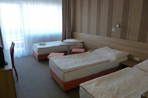 Hotel Bratislava, Забронировать Отель Ружинов Братислава