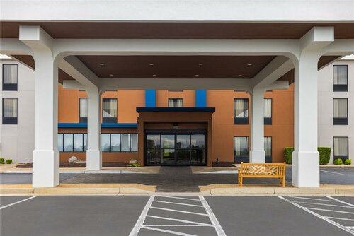 Hampton Inn Staunton, Забронировать Отель Стонтон Виргиния