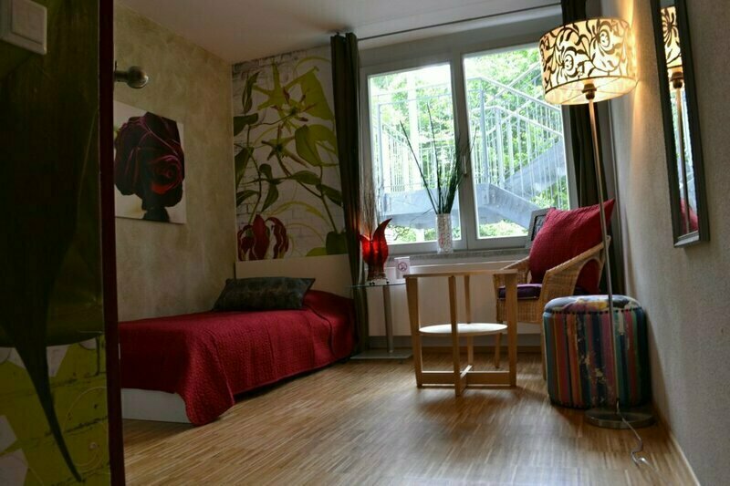 Hotel - Boardinghouse