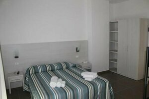 Hotel Gin