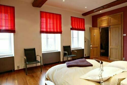 Chateau de Chassagne-Montrachet, Rezervovat Hotel  