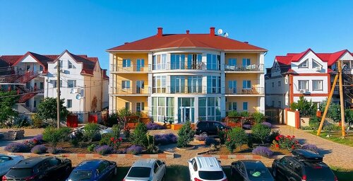 Lazurnij Bereg, Buchen Sie Pension Hotels in Krim mit Verpflegung, Halb-/Vollpension