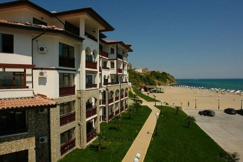 Arena - Dinevi Resort