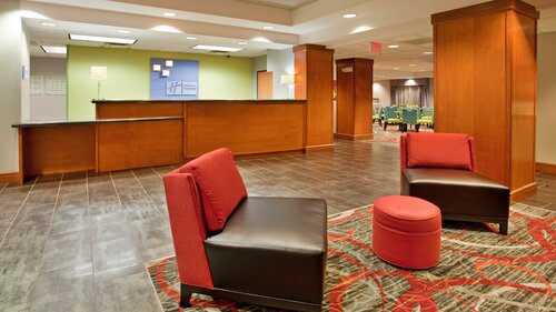 Holiday Inn Express Fremont, an IHG Hotel, Reserva ahora Hotel Hoteles en Fremont con aparcamiento, Aparcamiento
