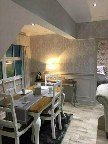 Bridge House Hotel