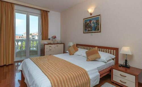 Hotel Trogir Palace, Забронировать Отель Трогир Ciovo Island