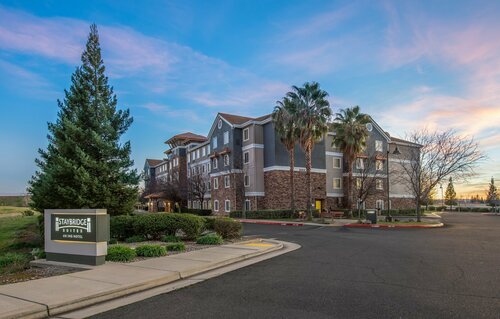 Staybridge Suites Rocklin - Roseville Area by IHG, 预订 酒店 罗斯维尔 加利福尼亚州