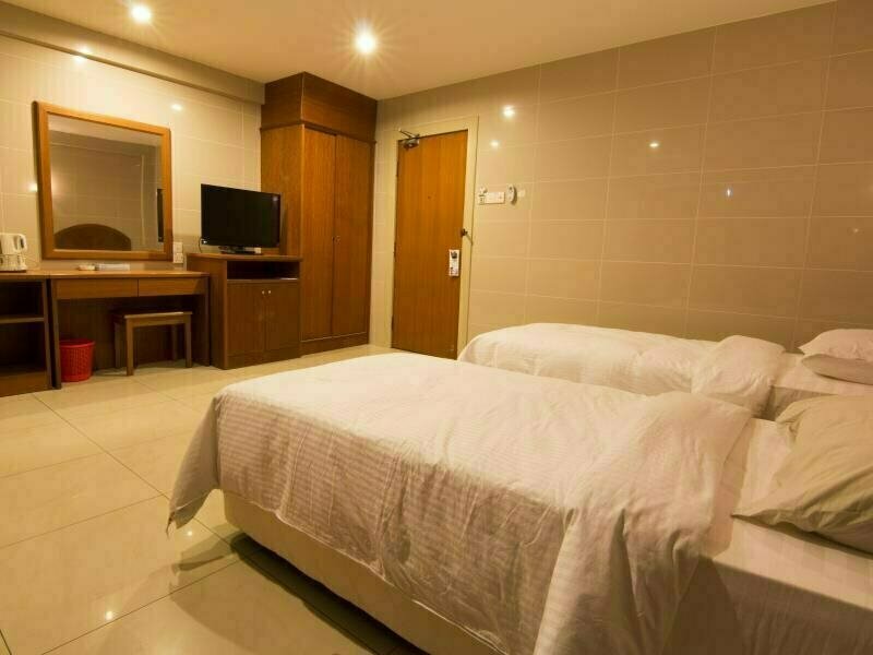 Lucky Hotel