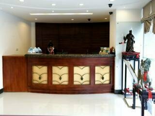 GreenTree Inn Shimen 2 Road, Book Hotel Hoteller i Shanghai med parkering, Parkering