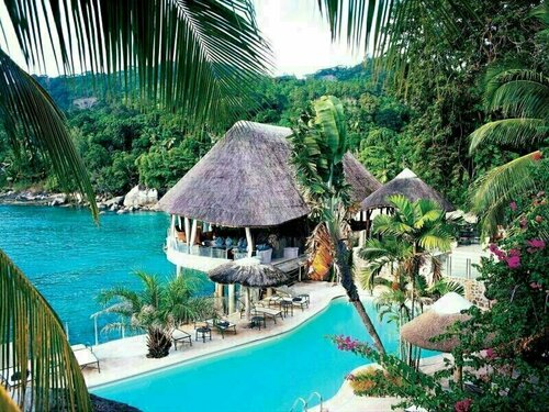 Sunset Beach Hotel, Book Hotel Hoteller i Mahe Island med måltider, Halvpension / Fuldpension