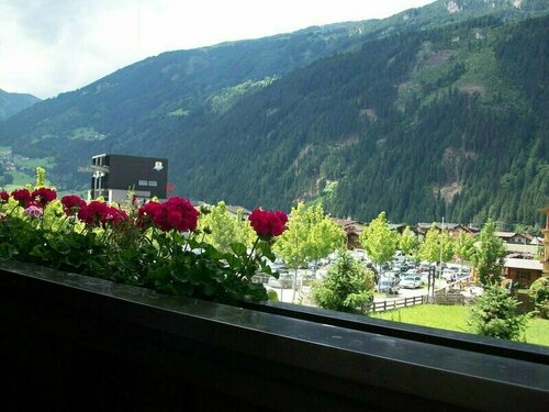 Gästehaus Tramnitz, Rezerwuj Hotel Hotele w Tyrol z parkingiem, Parking