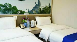 Cruise Hotel, Boek Hotel Kowloon Hongkong