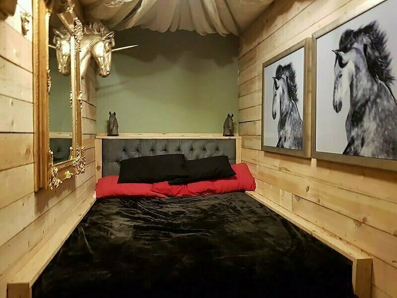 Manchester Party Pad