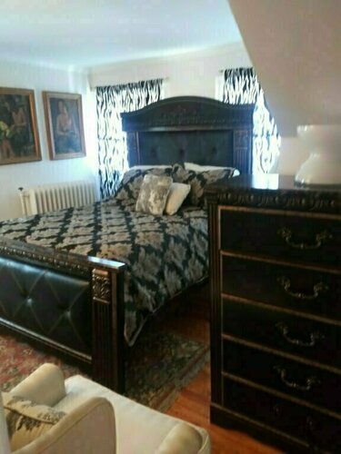 The Sharon Elaine, Book Hotel Baltimore Maryland