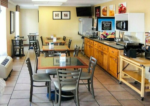 Quality Inn Millington, Book Mini-hotel Millington Tennessee