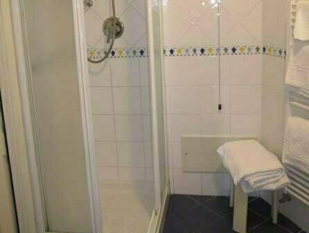 New Residence Azzolini, Book Lejlighedshotel Hoteller i Carini med pool, Swimmingpool