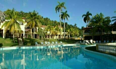 Hotel Porto Santo, 예약 호텔 Guantanamo 주차 가능 호텔, 주차장
