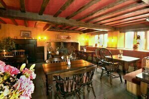 The Old Crown Coaching Inn, Забронировать Отель Отели Оксфордшир с парковкой, Парковка